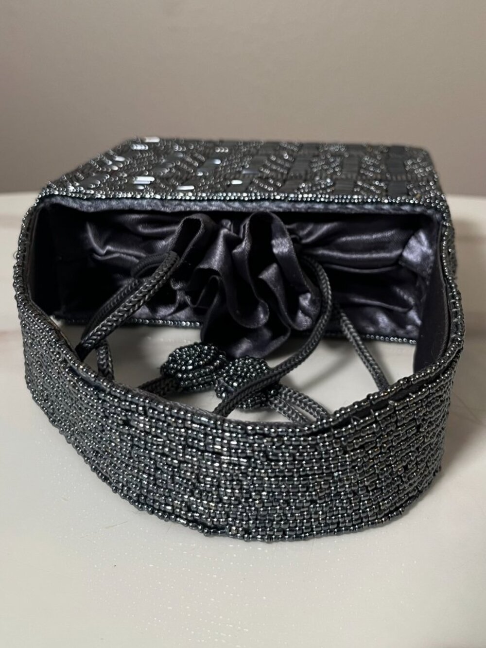 La Regale Gunmetal Gray Beaded Art Deco Vintage Top Handle Evening Bag - Picture 7 of 13